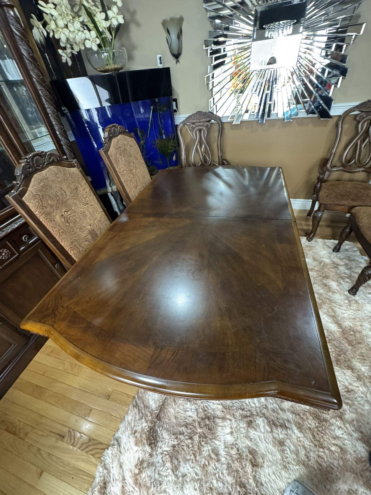 Dining Room Set With Fireplace