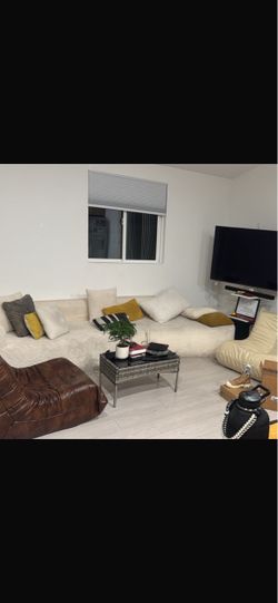 Couch + beige one man sofa