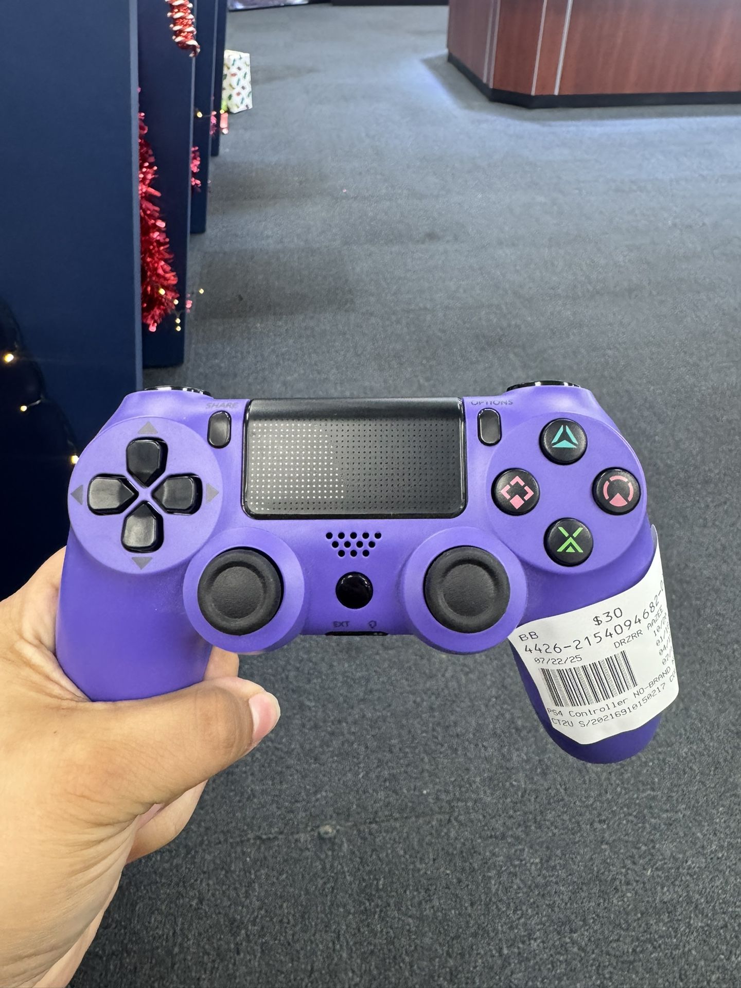 PS4 controller