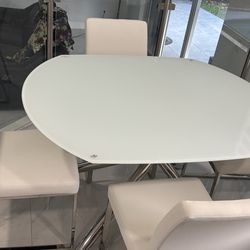 Brand New Dining  Set Table , 4 Chairs