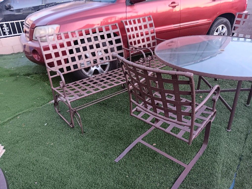 O W Lee Classic Patio Furniture