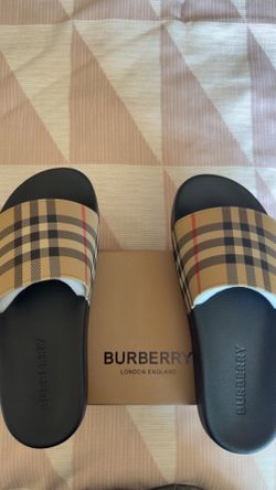 Burberry slides
