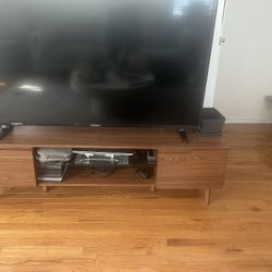 Beautiful TV Stand / media Table. 