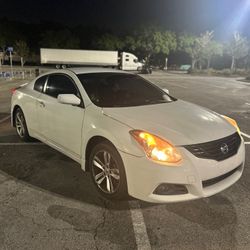 Nissan Altima Coupe 