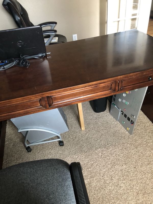 Double Sided Desk With Hutch Furniture In Broomfield Co Offerup