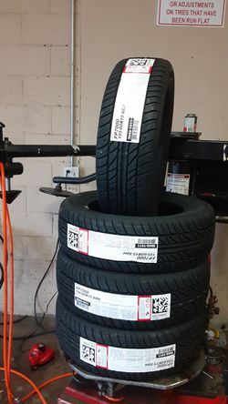 Set of 4 new tires 195/60r15