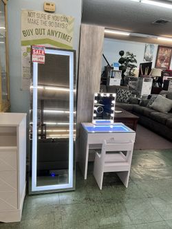 🥳Flash Deal🥳 Brand New LED Light Floor Mirror $299, Finance Available, Delivery Available 