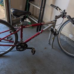 Hybrid Bike Novara Corsa