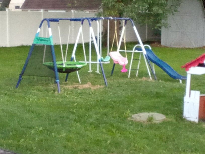Kids Swing Set