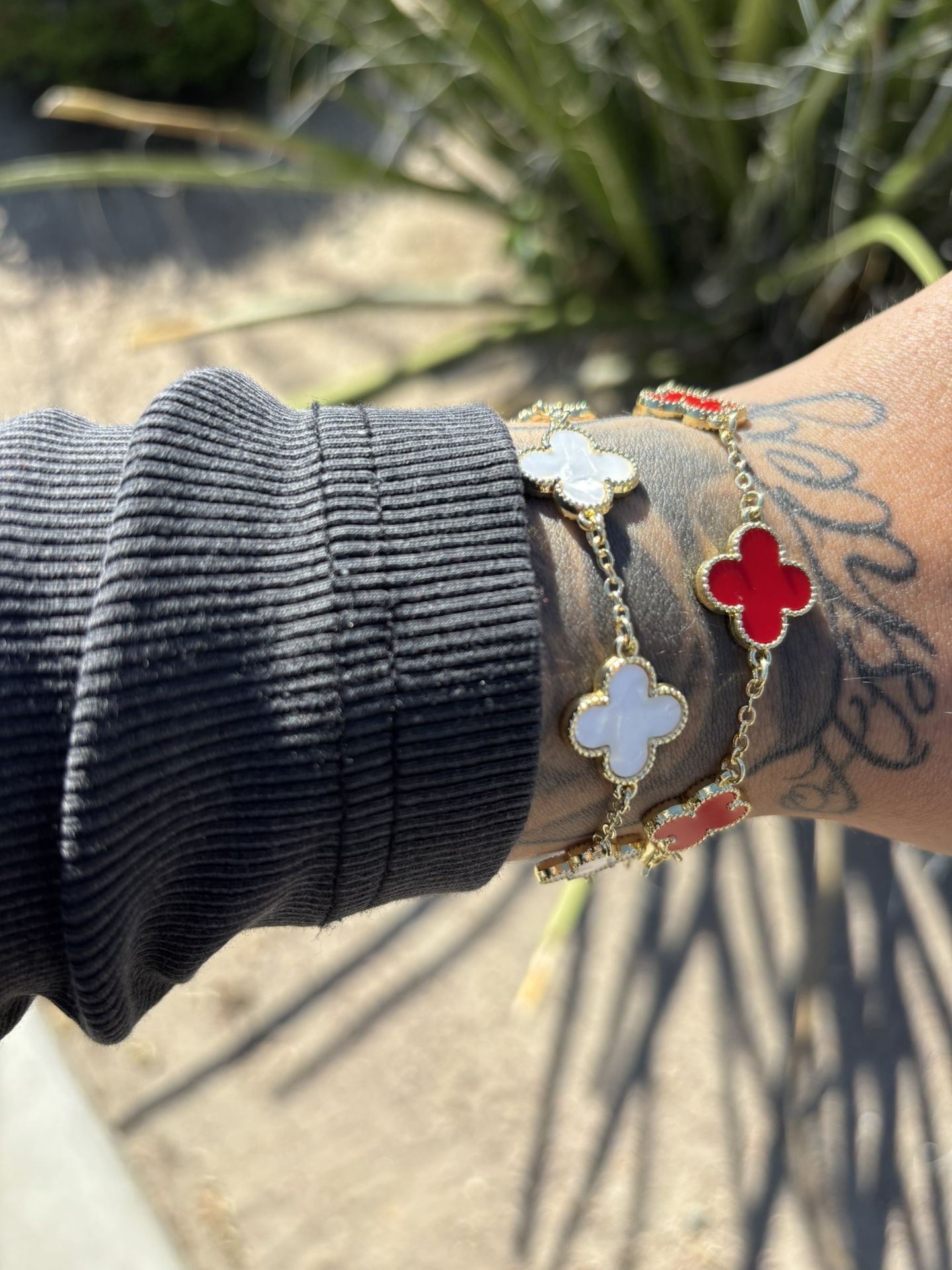 BAÑADO EN ORO // GOLD PLATED