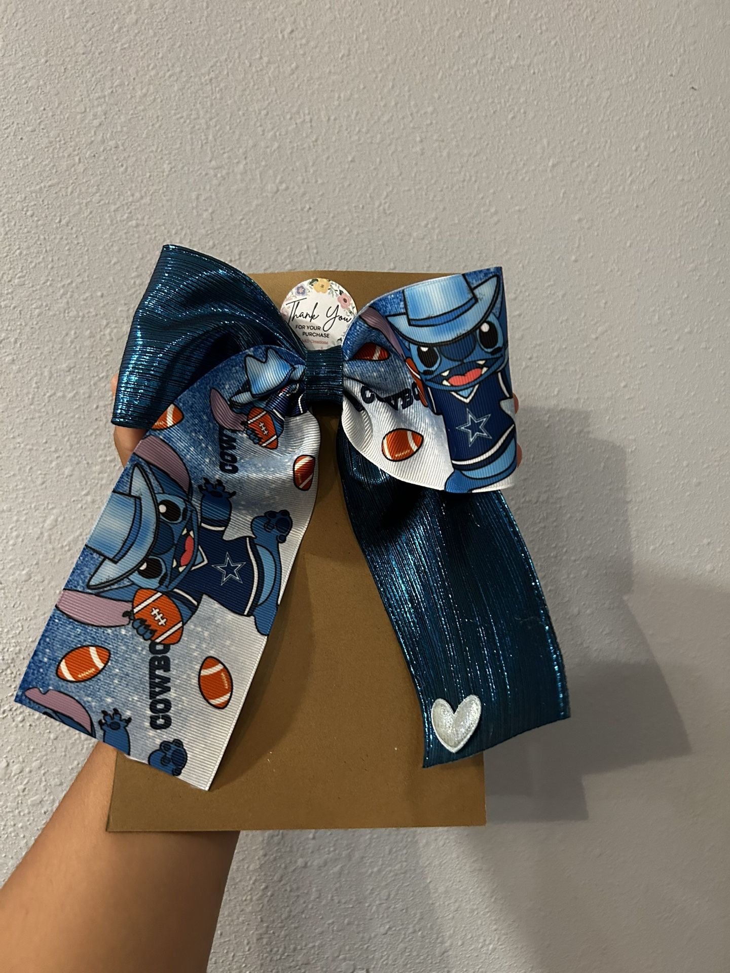 Cowboys Stitch Bow