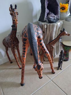 Genuine  leather Giraffe family