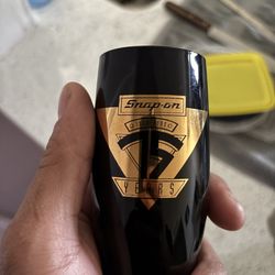 Snap on 75th year champagne flutes x3