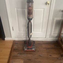 Duo Clean Shark Vacume 
