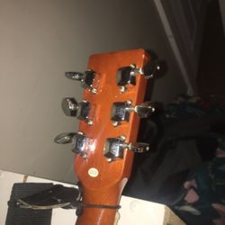 Acustic Guitar F335