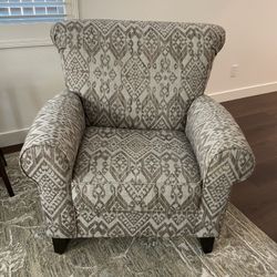 Accent Chair 