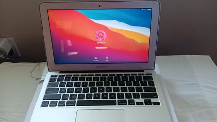 Apple MacBook Air 11”