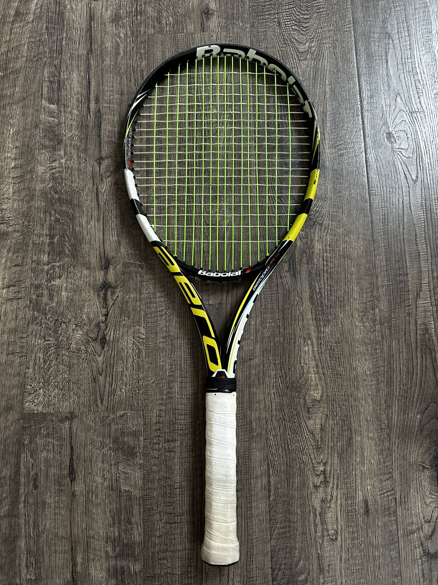 Babolat Aeropro Drive Tennis Racquet 4 3/8 - NEW STRING