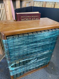 Encyclopedia Set. Free