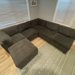 Sectional Gray Couch 