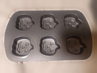 Halloween holiday Jack-O-Lantern mini cake pan mold