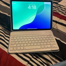 Like-New iPad Air (2022) - 256GB, WiFi, Starlight (Baby Blue) Color