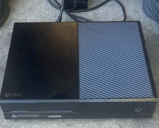 Microsoft Xbox One Console 500GB  with power supply and HDMI