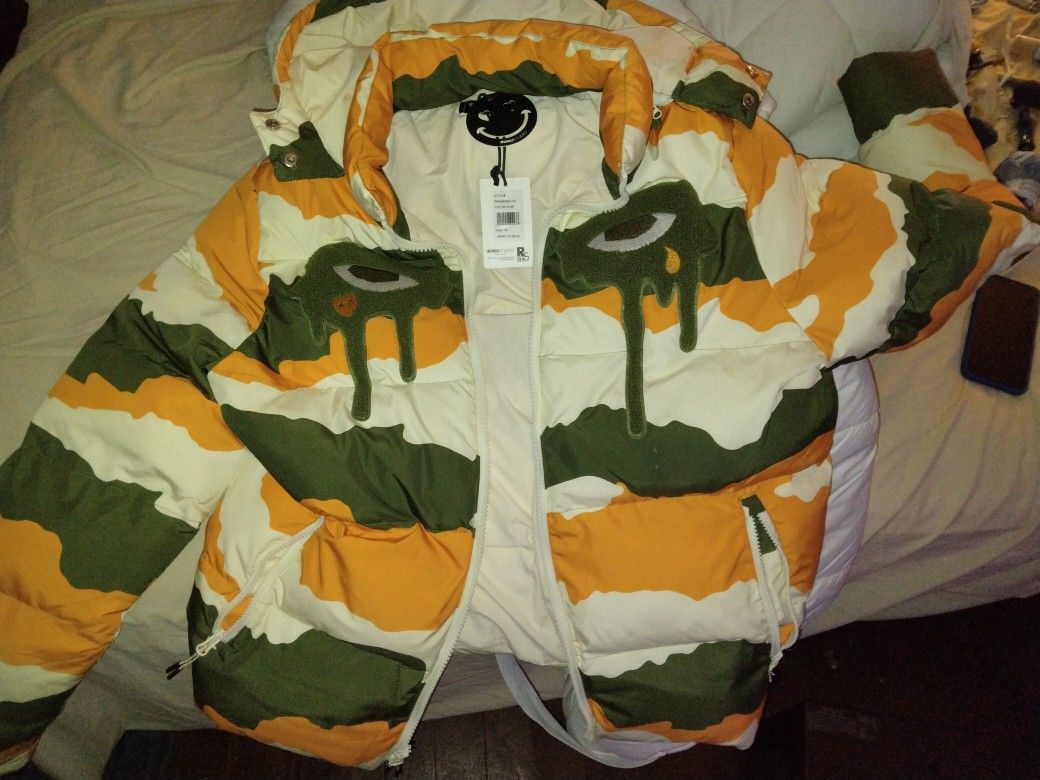Coats Dressers Pictures, Decor, Floral Decor, Nike Shoes Size8, Glasses