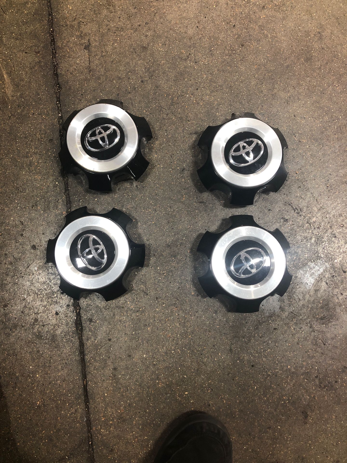 Toyota 6 lug black factory center caps