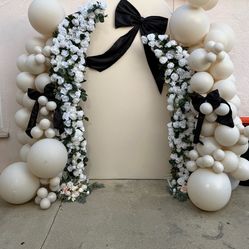 2 Piece Floral Arch Decor