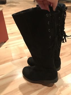 Girls boots