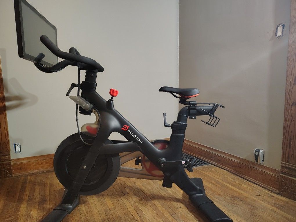 Peloton Bike MINT CONDITION