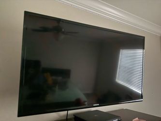 Free Samsung tv. 55”