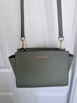 Michael Kors medium purse