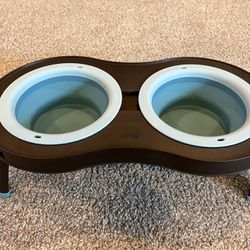 Pet Food/Water Dishes