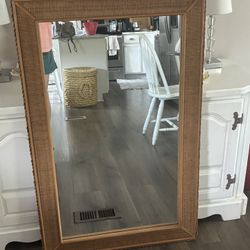 Large wicker mirror 