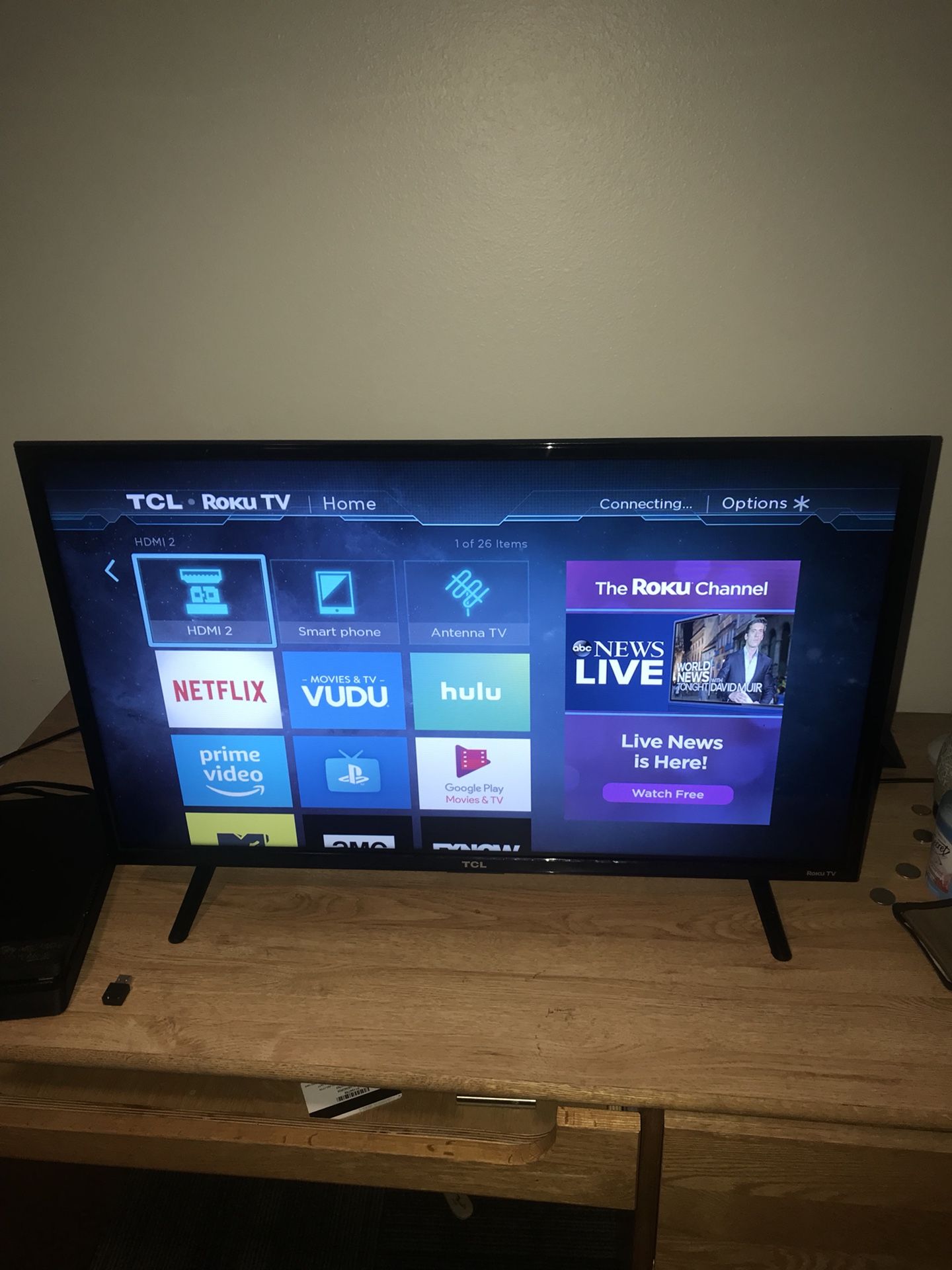 TCL ROKU 32 inch smart tv. HD QUALITY!!