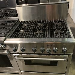 Thermador 6 Burner Stove with Oven
