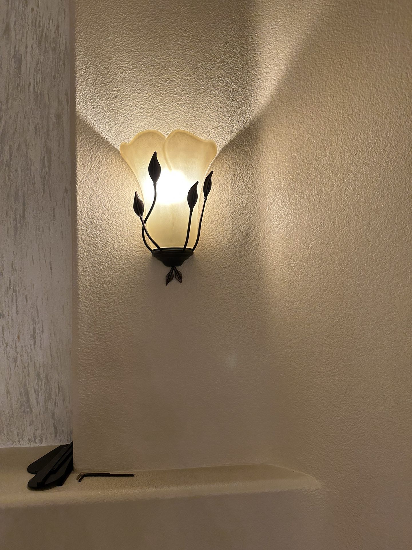 A Pair Of Wall Sconces / Light Or Lamp