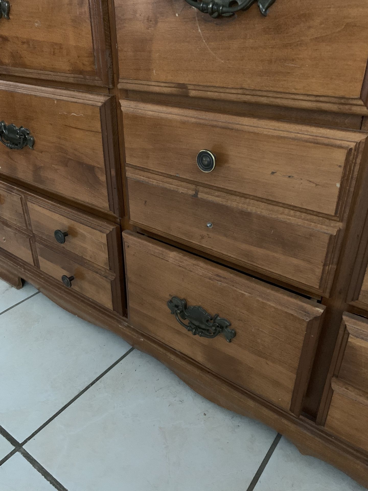 Dresser