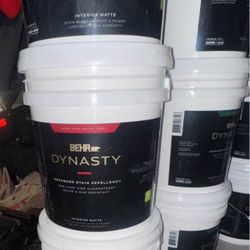 BEHR DYNASTY 5 gal. Ultra Pure White Matte Interior Stain-Blocking Paint & Primer