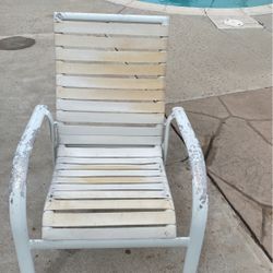Pool Lounge Chairs