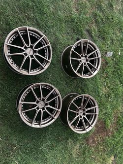 Niche M222 DFS Staggered 20" Wheels – 5x120