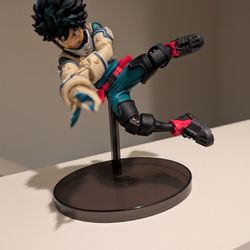 MHA Deku Flying Figure