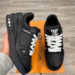 Louis Vuitton LV Trainers Black & White Sneaker