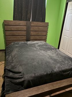 Wood bed frame queen