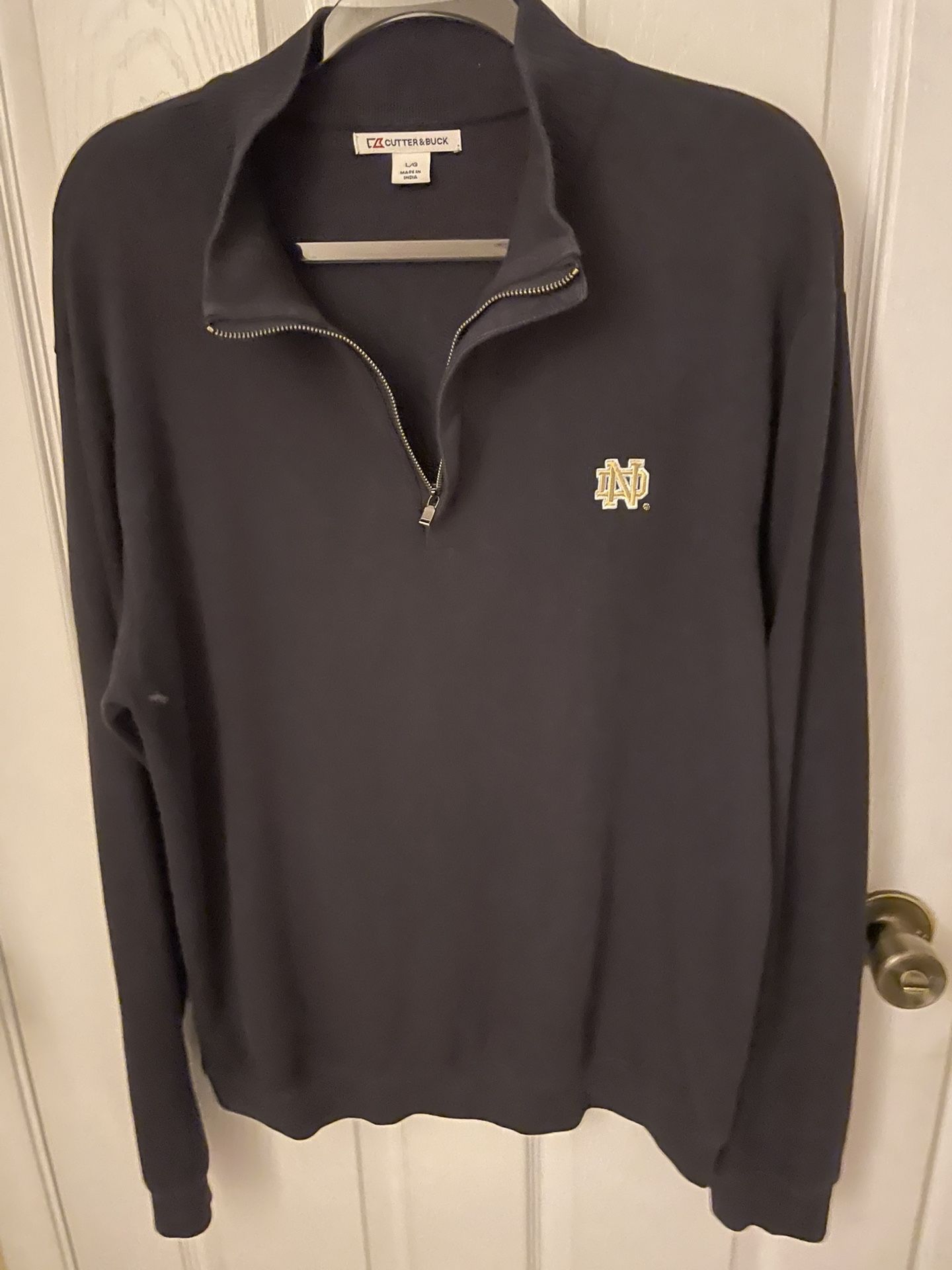 VTG “ NOTRE DAME “ BLUE SWEATER,SZ L