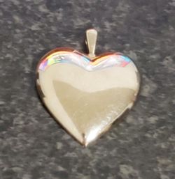 One Beautiful Heart Shape Pendant Jewelry