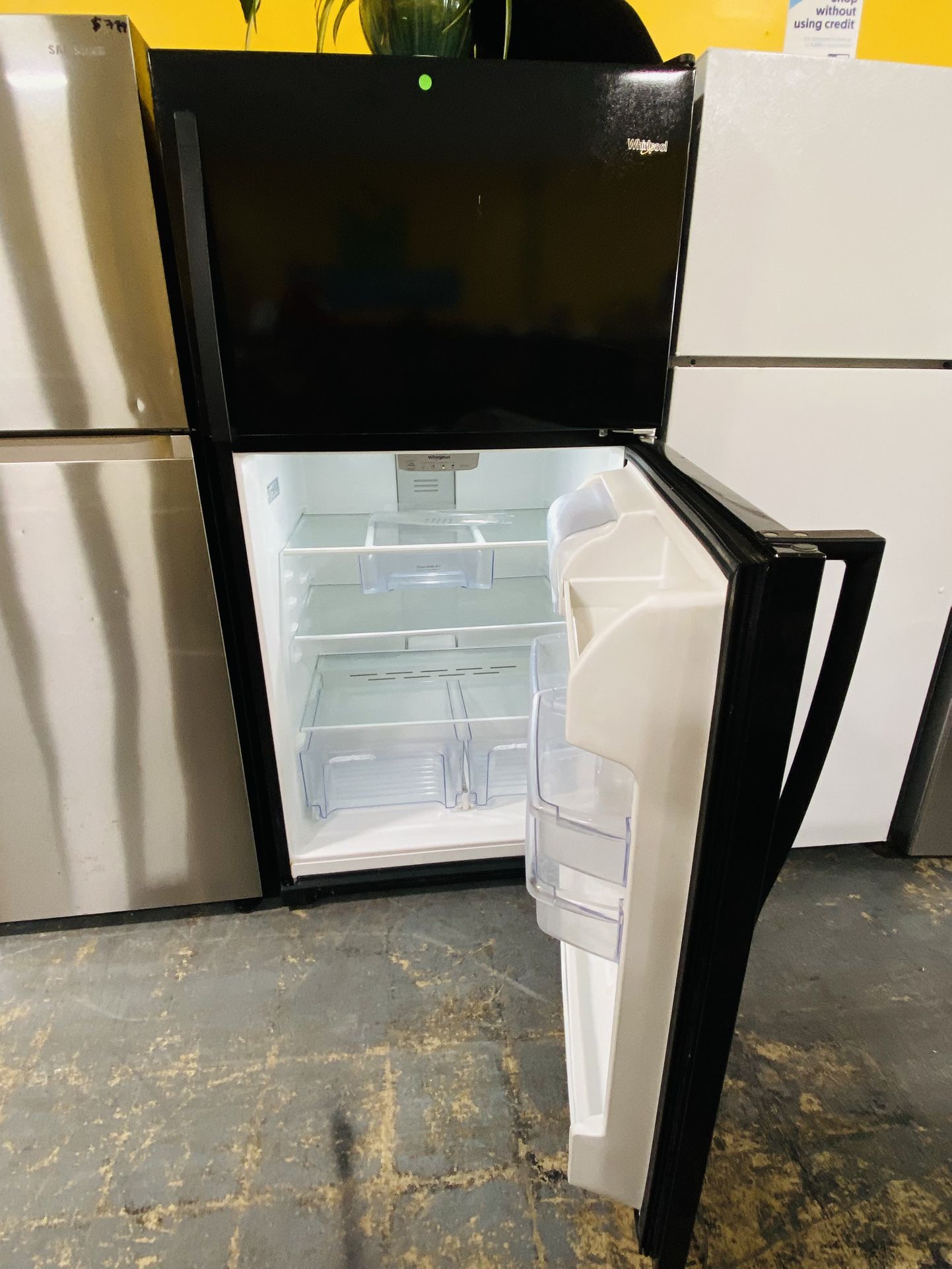 Refrigerador Whirlpool Negro A Pagos