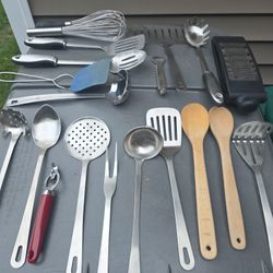 Kitchen Utensils Lot